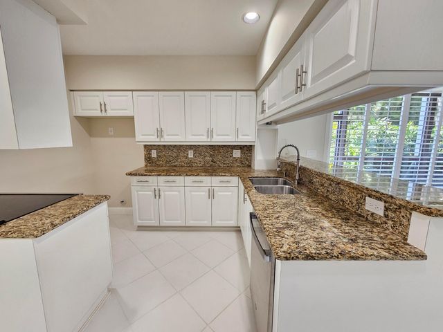 19235 Sabal Lake Drive, Boca Raton, FL 33434
