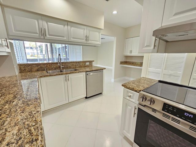 19235 Sabal Lake Drive, Boca Raton, FL 33434