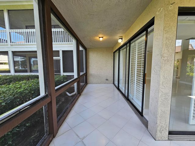 19235 Sabal Lake Drive, Boca Raton, FL 33434