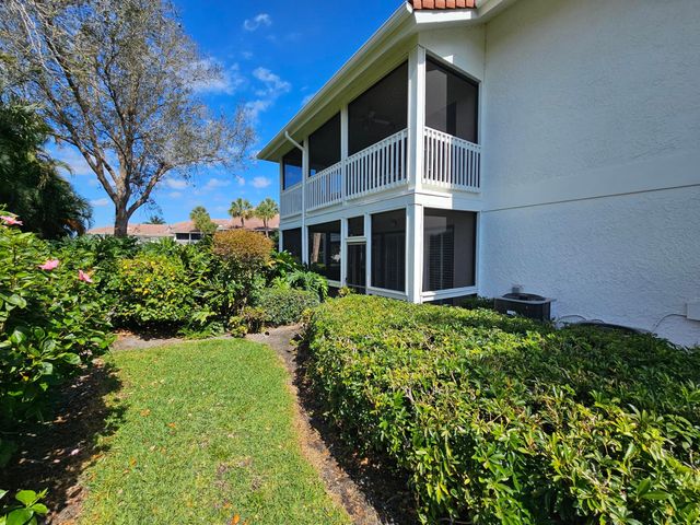 19235 Sabal Lake Drive, Boca Raton, FL 33434