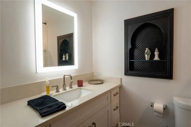 1304 E Carleton Avenue, Orange, CA 92867