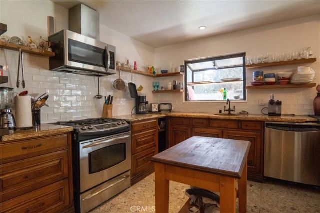 1304 E Carleton Avenue, Orange, CA 92867