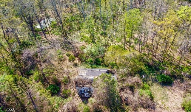 126 Meriden Rd, Rockaway Twp., NJ 07866