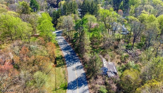 126 Meriden Rd, Rockaway Twp., NJ 07866