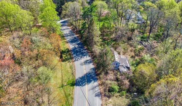 126 Meriden Rd, Rockaway Twp., NJ 07866