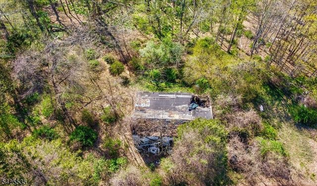 126 Meriden Rd, Rockaway Twp., NJ 07866