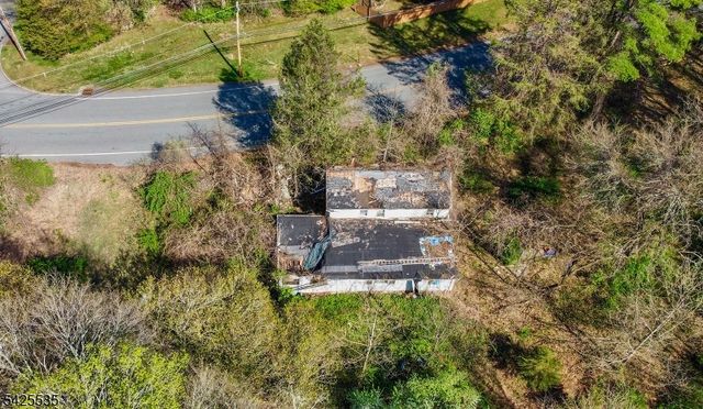 126 Meriden Rd, Rockaway Twp., NJ 07866