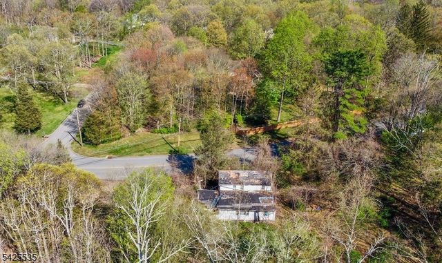 126 Meriden Rd, Rockaway Twp., NJ 07866