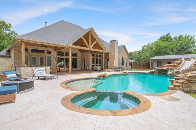 225 Vz County Road 2103, Canton, TX 75103