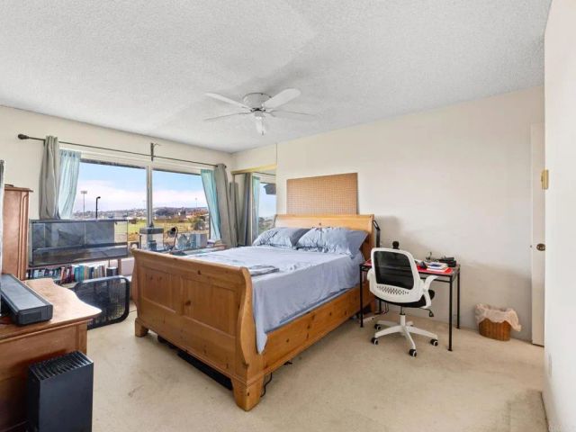 3658 Clairemont Drive 3C, San Diego, CA 92117