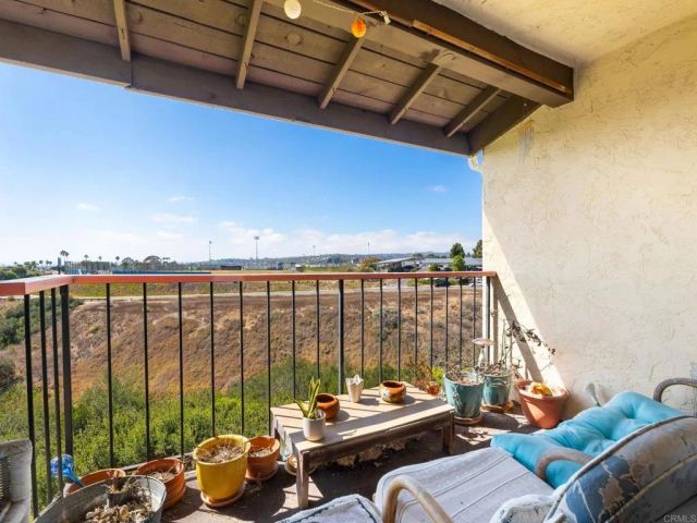 3658 Clairemont Drive 3C, San Diego, CA 92117