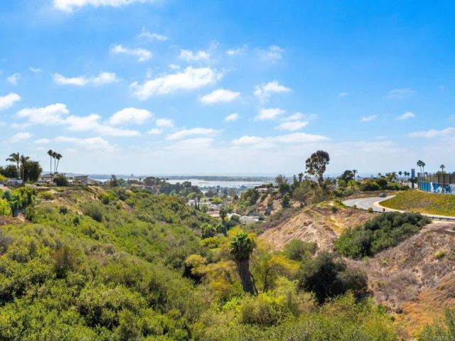 3658 Clairemont Drive 3C, San Diego, CA 92117