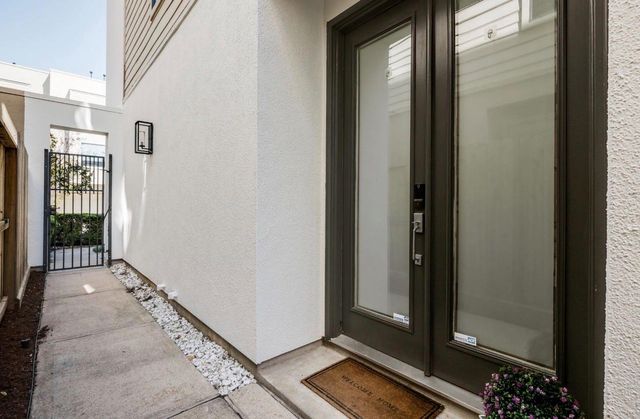 4317 Blossom Street B, Houston, TX 77007