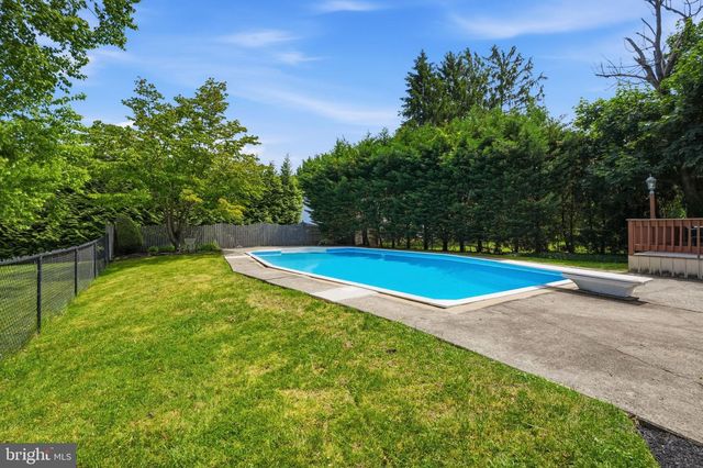 5986 WASHINGTON LN, Bensalem, PA 19020