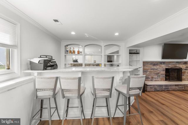 16 PEACHTREE LN, Burlington, NJ 08016