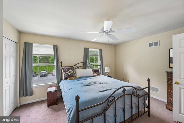 87 HORSESHOE DR, Douglassville, PA 19518