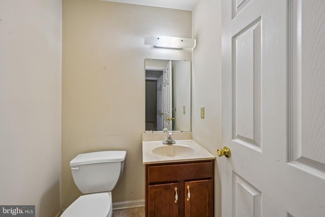87 HORSESHOE DR, Douglassville, PA 19518
