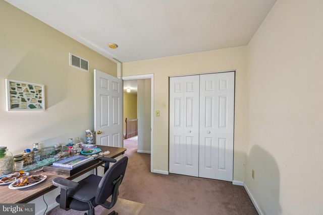 87 HORSESHOE DR, Douglassville, PA 19518