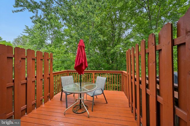 87 HORSESHOE DR, Douglassville, PA 19518