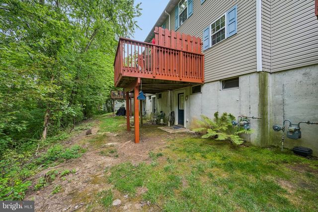 87 HORSESHOE DR, Douglassville, PA 19518
