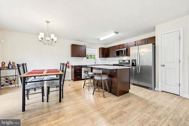 208 E LAFAYETTE AVE, Magnolia, NJ 08049