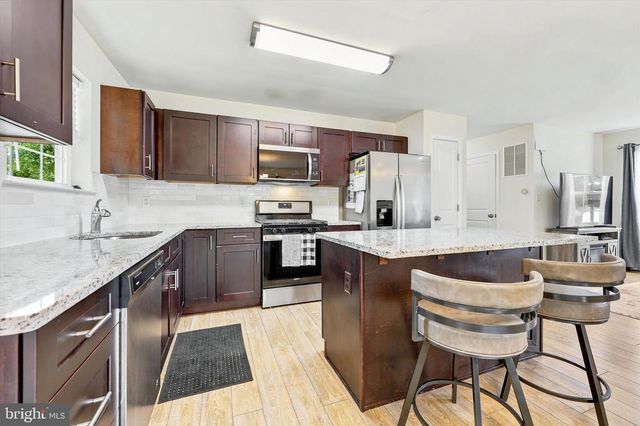 208 E LAFAYETTE AVE, Magnolia, NJ 08049