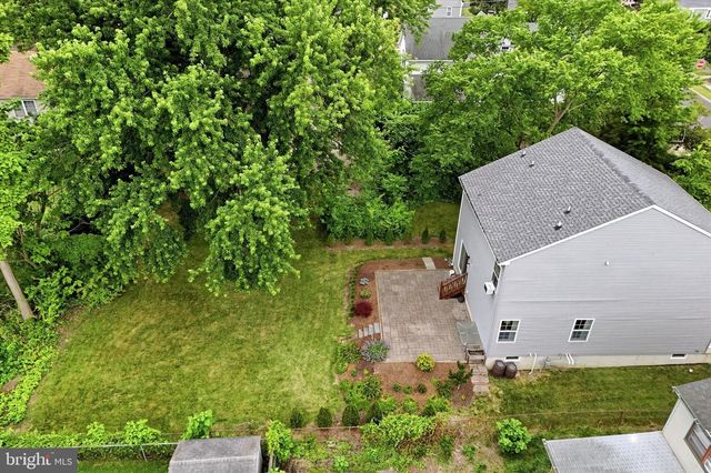 208 E LAFAYETTE AVE, Magnolia, NJ 08049