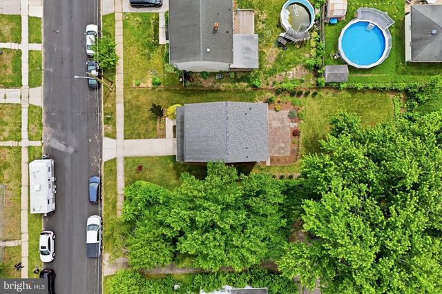 208 E LAFAYETTE AVE, Magnolia, NJ 08049