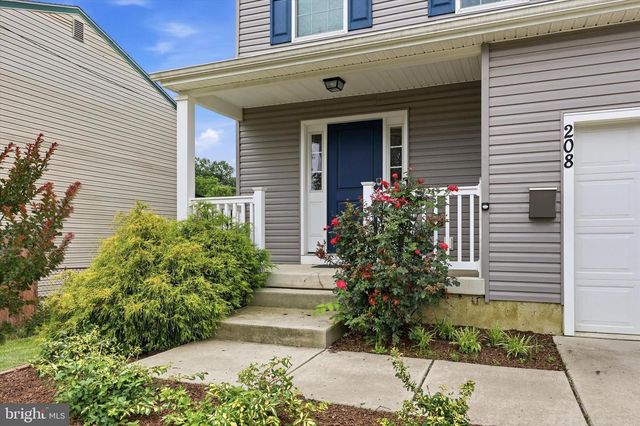 208 E LAFAYETTE AVE, Magnolia, NJ 08049
