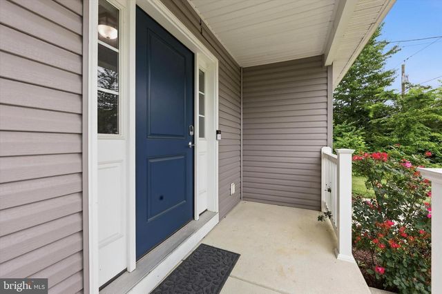 208 E LAFAYETTE AVE, Magnolia, NJ 08049