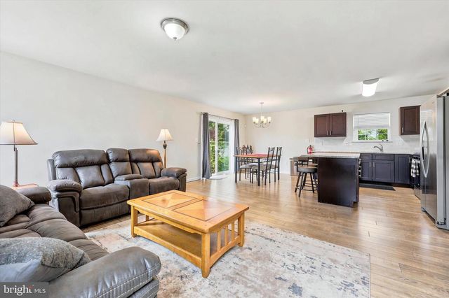 208 E LAFAYETTE AVE, Magnolia, NJ 08049