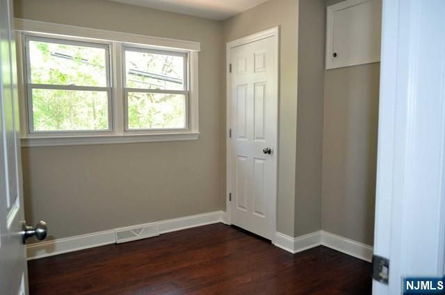 176 Yawpo Avenue, Oakland, NJ 07436