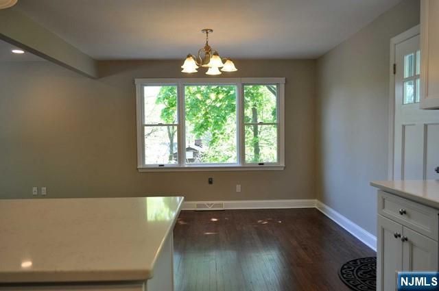 176 Yawpo Avenue, Oakland, NJ 07436