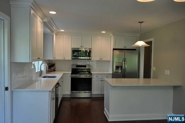 176 Yawpo Avenue, Oakland, NJ 07436