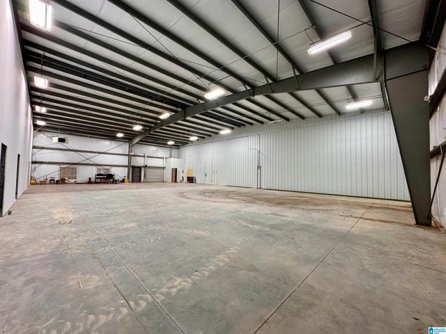 2115 E HIGHWAY 78 E, Anniston, AL 36207