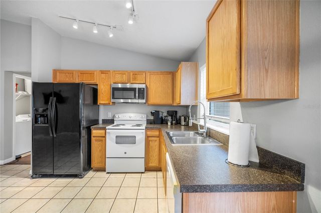 126 SUNDOWN COURT, Davenport, FL 33896