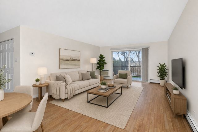 1188 Royal Glen Drive 311, Glen Ellyn, IL 60137