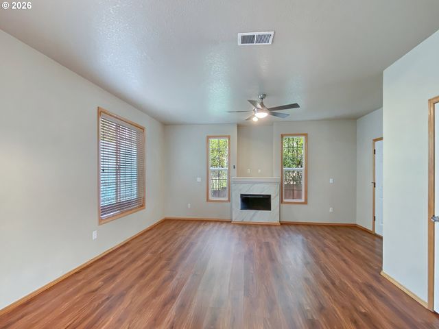 5021 Sw POMONA St, Portland, OR 97219