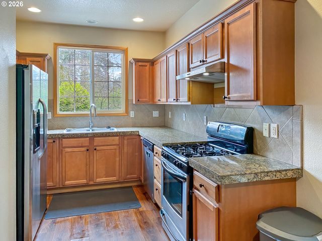 5021 Sw POMONA St, Portland, OR 97219