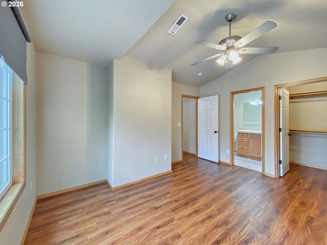 5021 Sw POMONA St, Portland, OR 97219