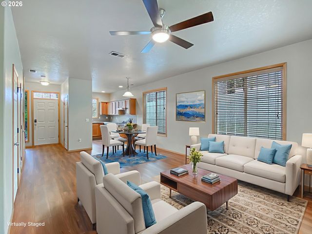 5021 Sw POMONA St, Portland, OR 97219