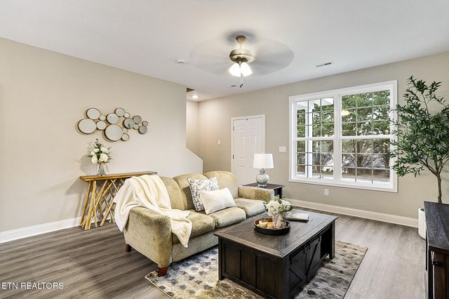 481 Broome Rd Apt 207, Knoxville, TN 37909