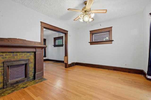 645 DOWNING Court, Erie, PA 16507