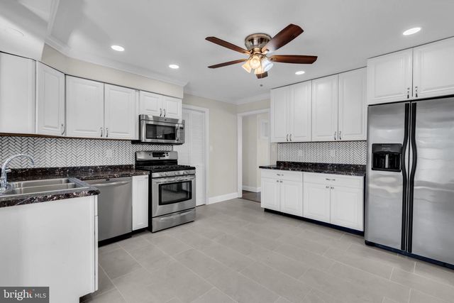 101 CLEARWATER DR, Forked River, NJ 08731