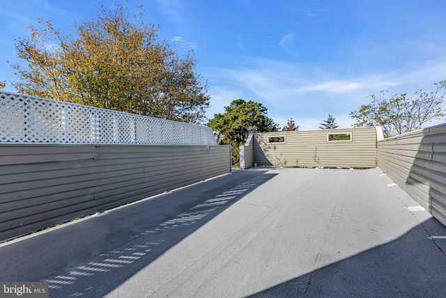 101 CLEARWATER DR, Forked River, NJ 08731