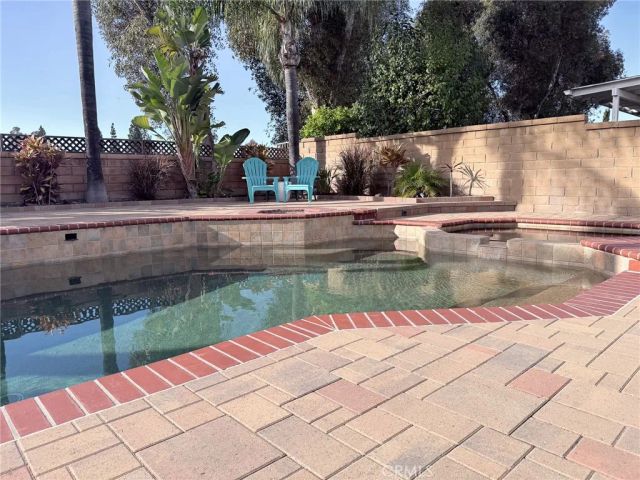 21865 Jinetes, Mission Viejo, CA 92691