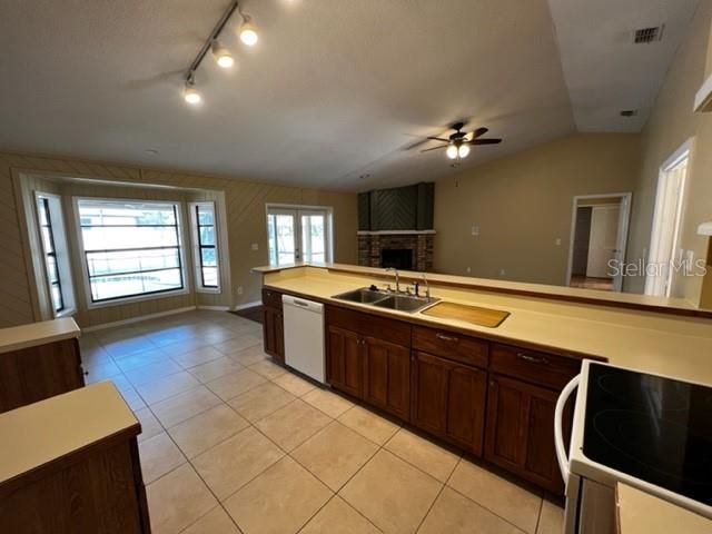 7701 WHITE ASH STREET, Orlando, FL 32819