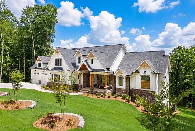 101 Attwater Circle, Dawsonville, GA 30534