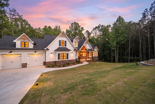 101 Attwater Circle, Dawsonville, GA 30534