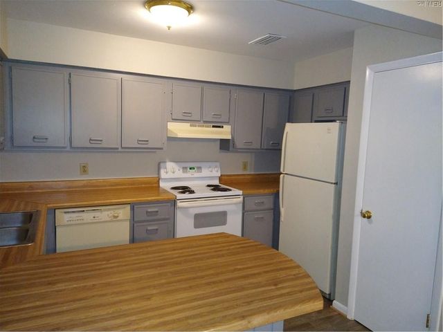 2116 Pointe Hollow CT, Virginia Beach, VA 23455